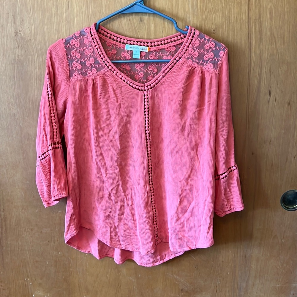 Salmon color flowy 3/4 length sleeve blouse